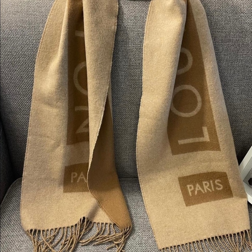 - SOLD- Louis Vuitton 100% cashmere scarf